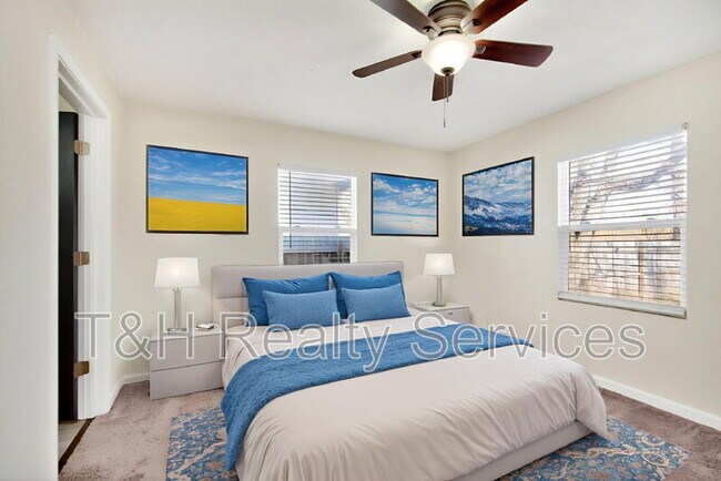 Building Photo - 1831 Olive St