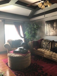 Building Photo - Fully Furnished Home