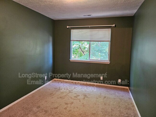 Building Photo - 7445 SE Crystal Springs Blvd
