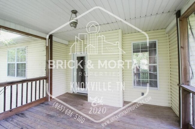 Building Photo - 6810 Springhouse Way
