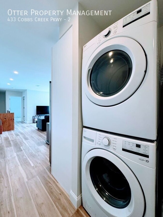 Building Photo - 433 Cobbs Creek Pkwy