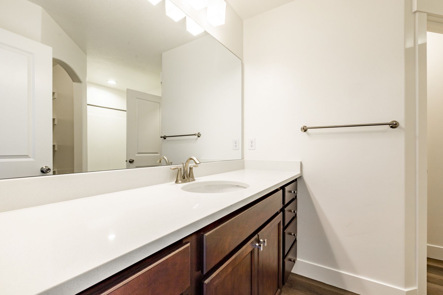 Master Bath - 12981 S Oberon Ln