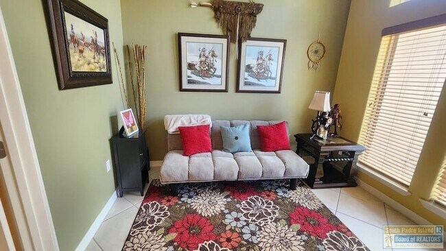 Building Photo - 15 Cypress Point Dr