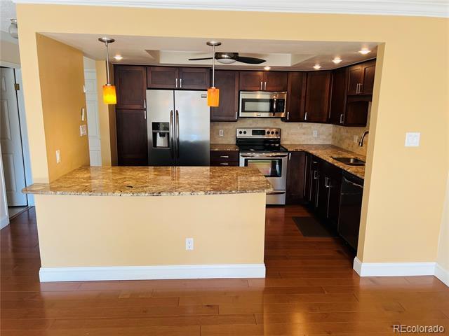 Primary Photo - 13961 E Marina Dr