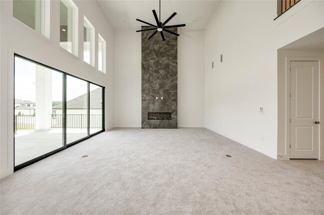 Building Photo - 2420 Sondrio Bnd