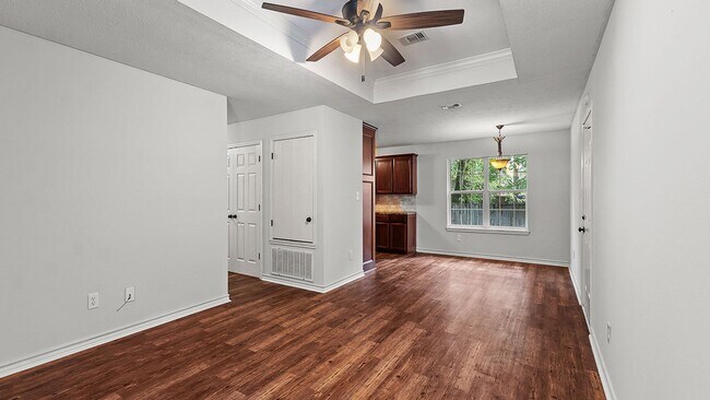 Building Photo - Charming Brick Home
