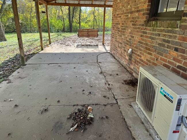 Building Photo - 2313 Lynn Rd NW