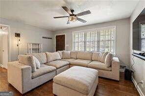 Building Photo - 3235 Woodview Dr SE