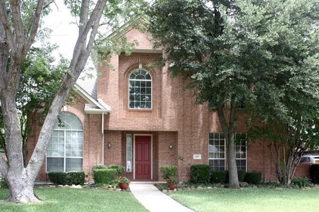 Building Photo - 317 Sycamore Dr