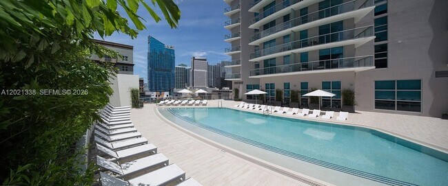 Building Photo - 1100 S Miami Ave