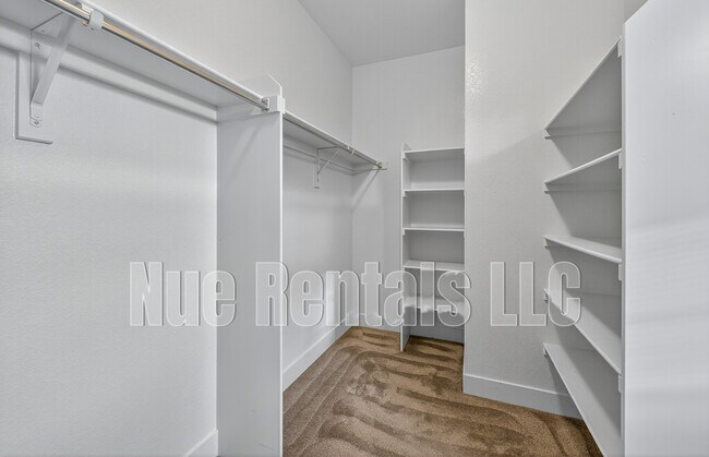 Building Photo - 549 Brennan Cir