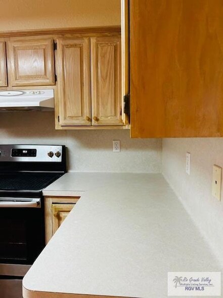 Building Photo - 944 Alta Mesa Blvd