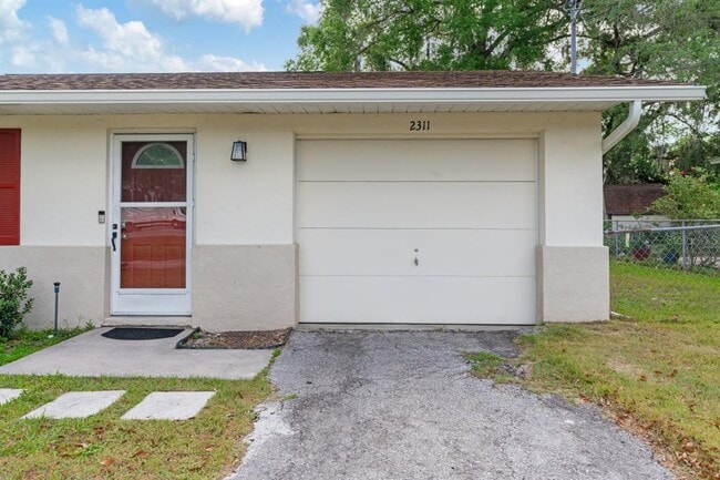 Building Photo - 2311 SE 36th Ave