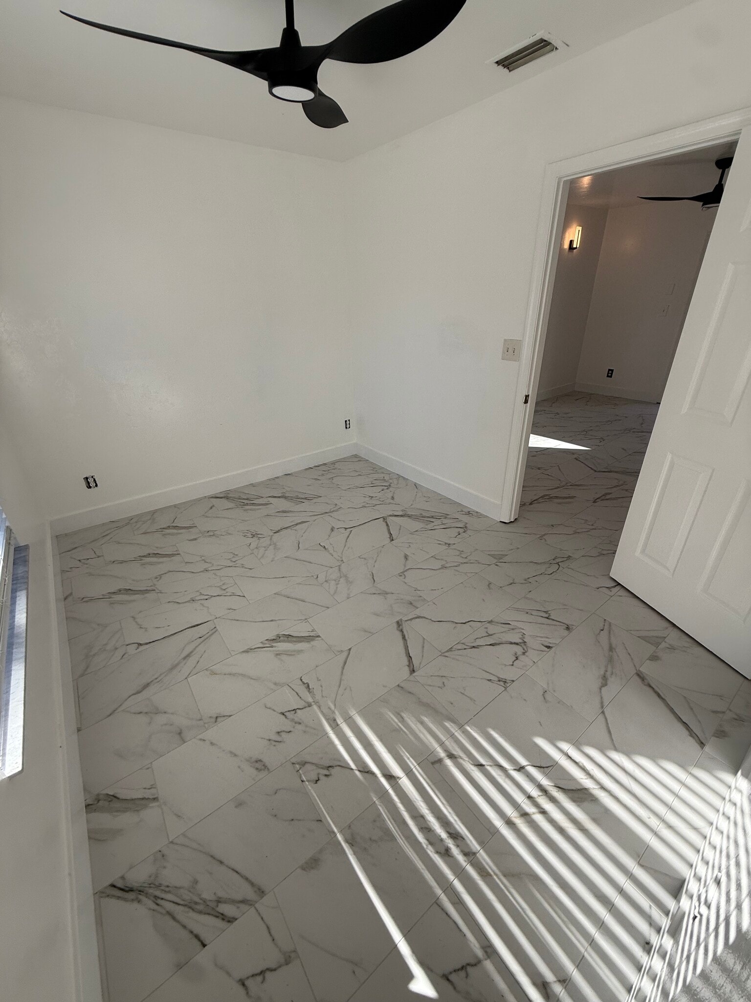 Building Photo - 1290 Highlands Dr