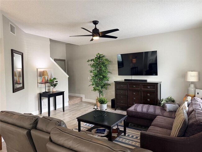 Building Photo - 18120 Paradise Point Dr