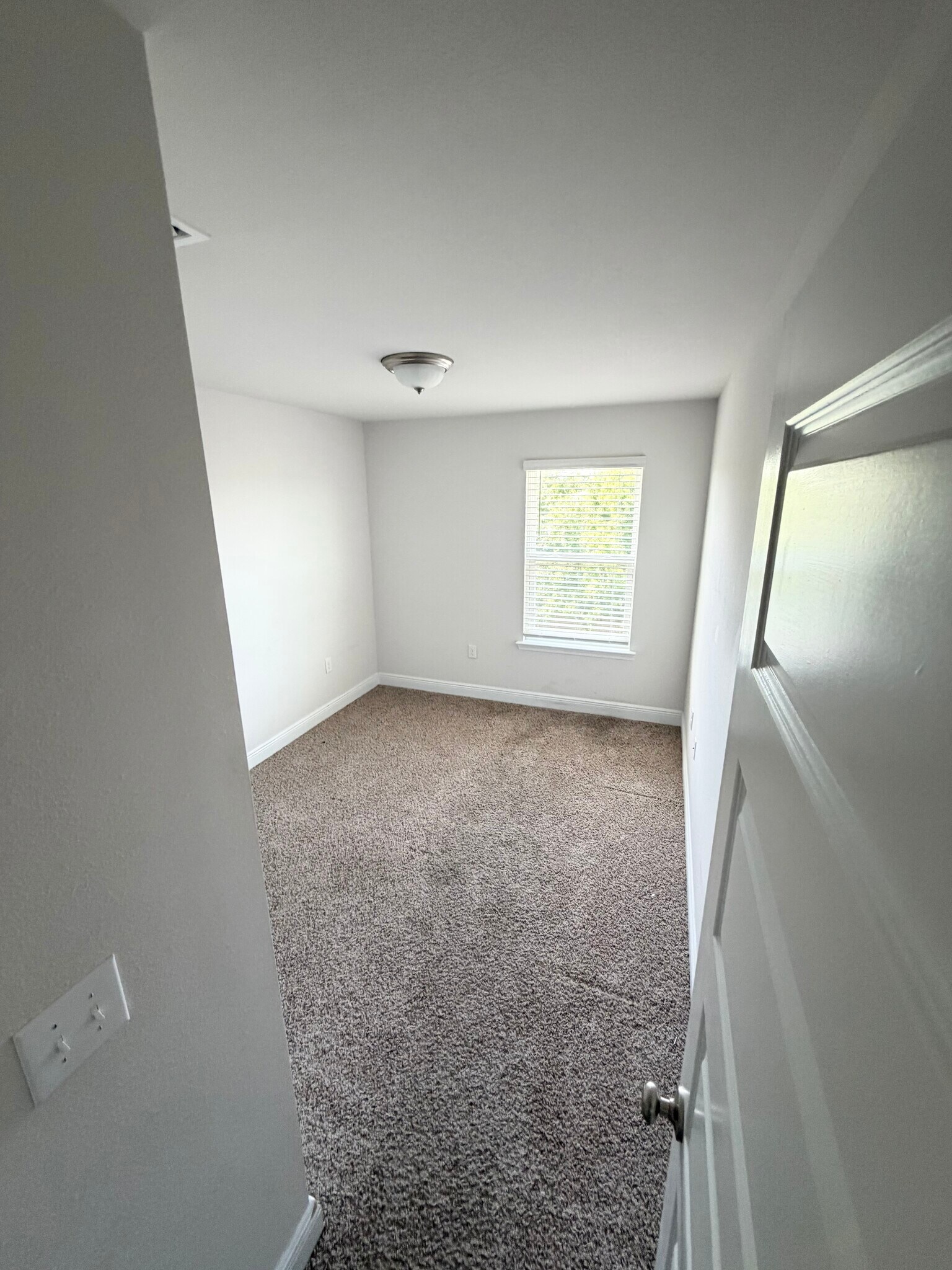 Building Photo - 1635 Caleigh Ct