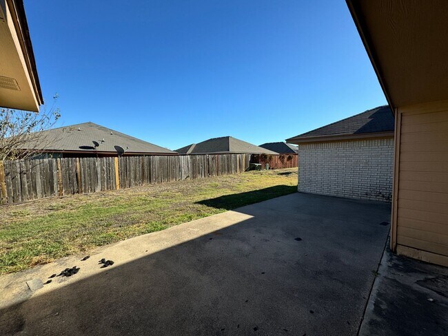 Building Photo - 4200 July Dr