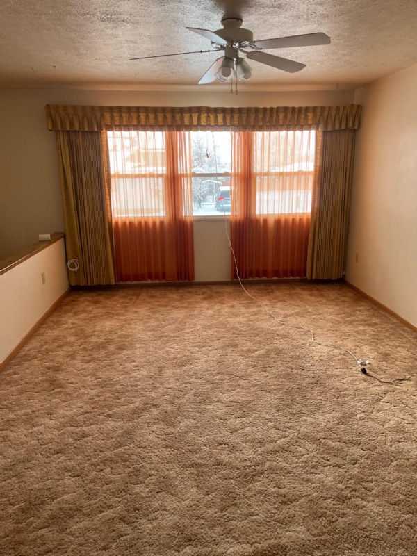 Building Photo - 707 12th St W