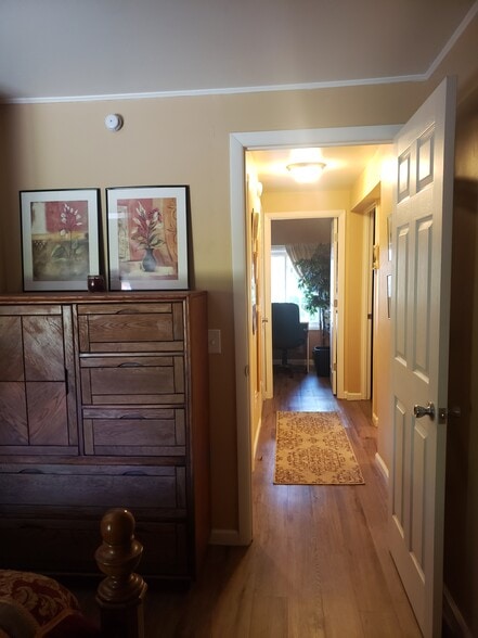 front bed hall to office - 10 East State Street