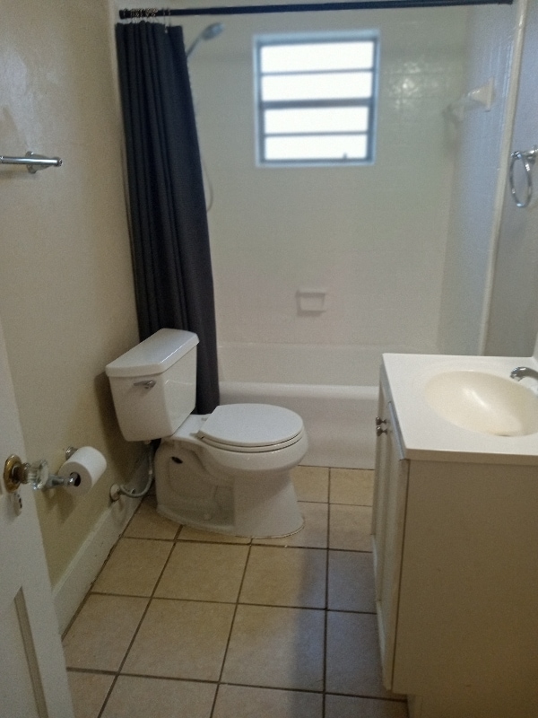 Building Photo - 801 E Frierson Ave