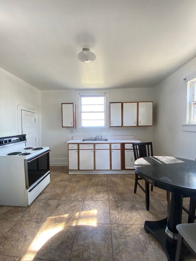 Building Photo - Patton,NW,228-230