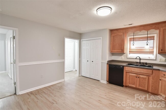 Building Photo - 110 Pratt St