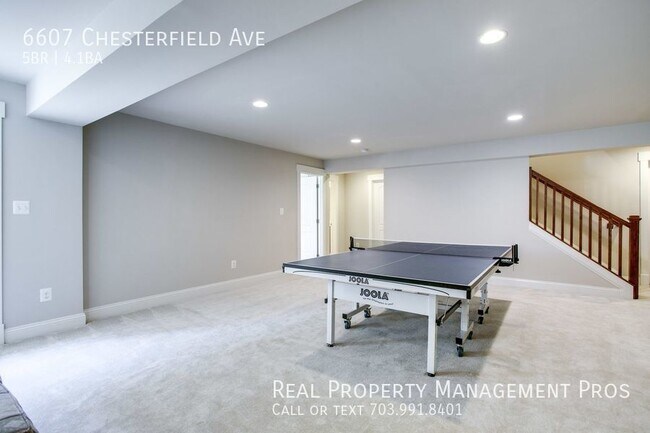 Building Photo - 6607 Chesterfield Ave
