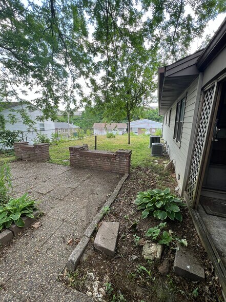 Back yard - 1156 S 6th St