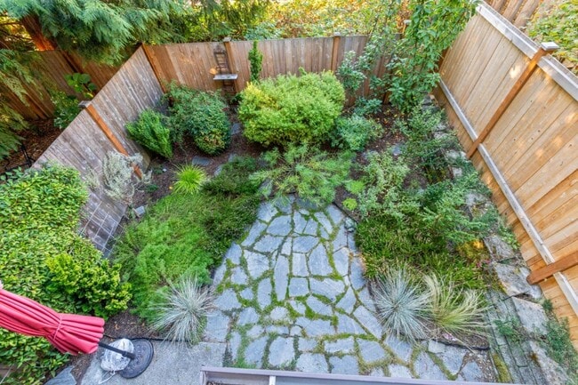 Building Photo - 3bd/2.25ba Seattle Townhouse