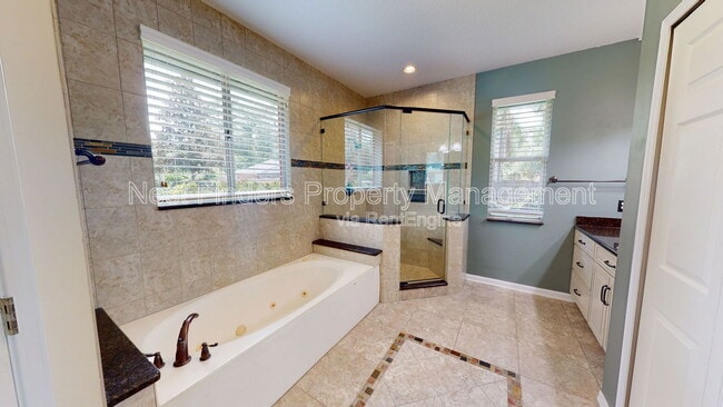 Building Photo - 11881 Honey Locust Dr