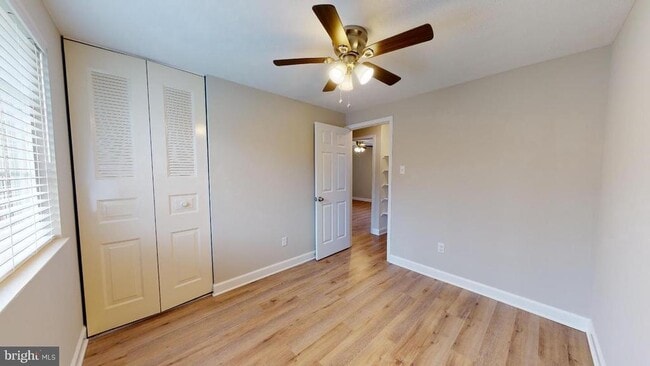 Building Photo - 8465 Yellow Leaf Ct