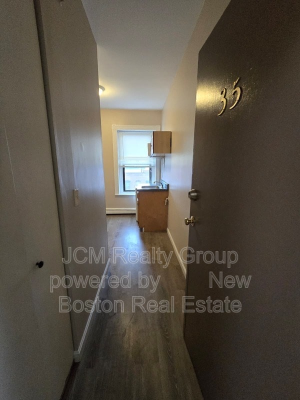 Building Photo - 185 Green St