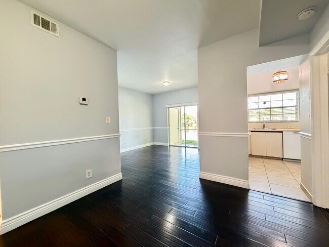 Building Photo - 651 Cypress Lake Blvd