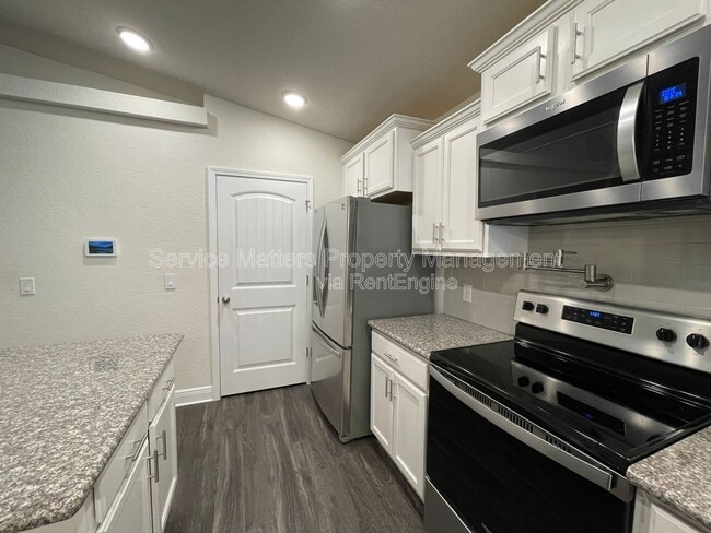 Building Photo - 5153 Peach Dr