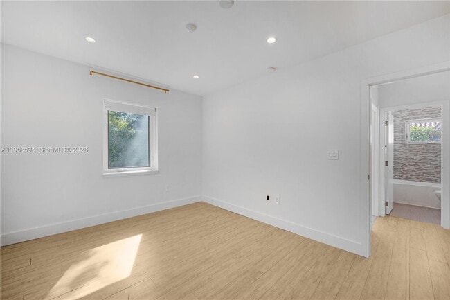 Building Photo - 6476 SW 10th Terrace