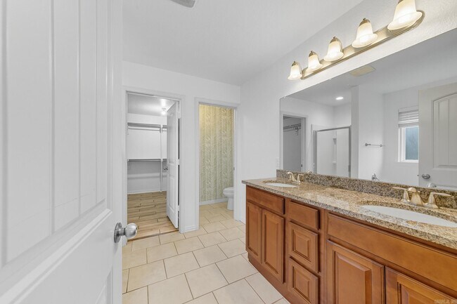 Building Photo - 17317 Crooked Oak Dr