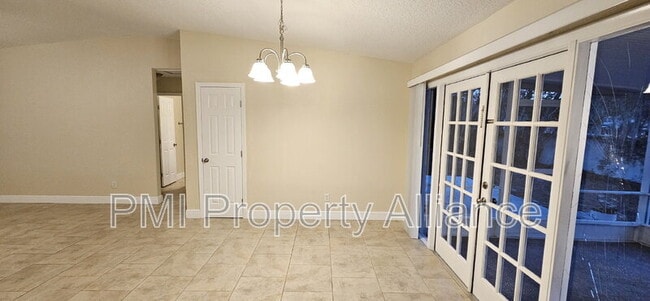 Building Photo - 703 Sunbury Ct