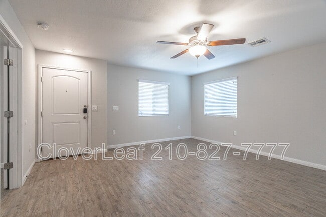 Building Photo - 10414 Legacy Hl