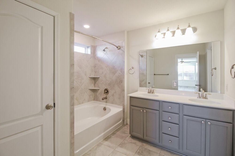 Building Photo - 2637 Wayne Ave