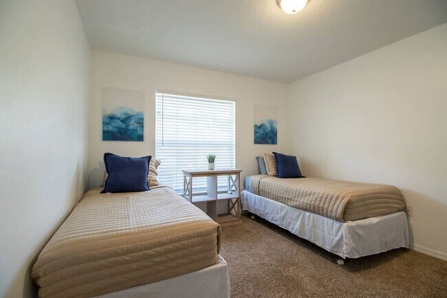 Building Photo - 37135 Grassy Hill Ln