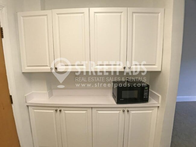 Building Photo - 2 bedroom in Brookline MA 02446