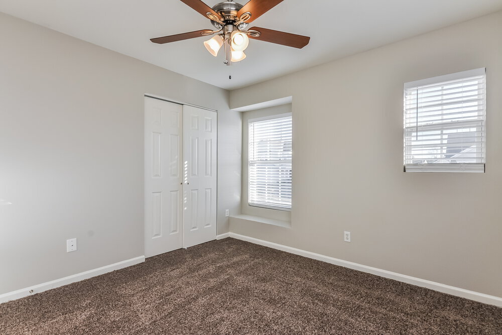 Building Photo - 6037 Ladish Ln