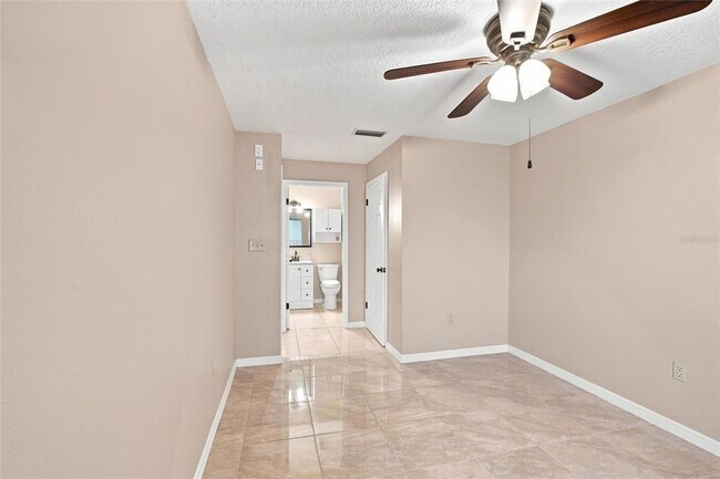 Building Photo - 4344 Tahitian Gardens Cir
