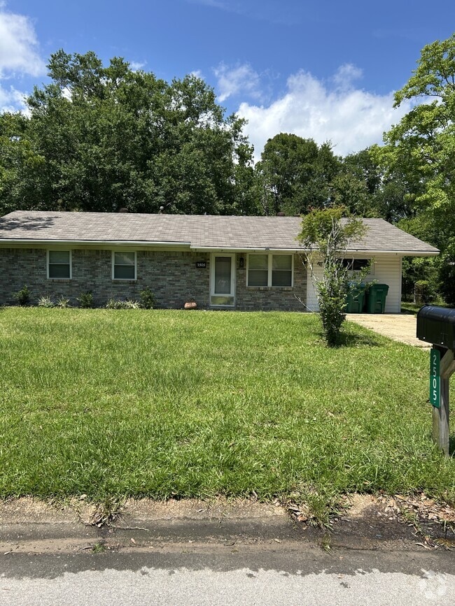 Building Photo - 2505 Fortson St