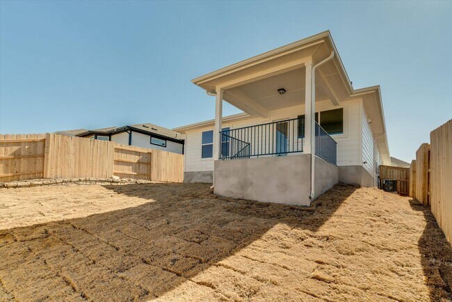 Building Photo - 5616 Respinto Dr
