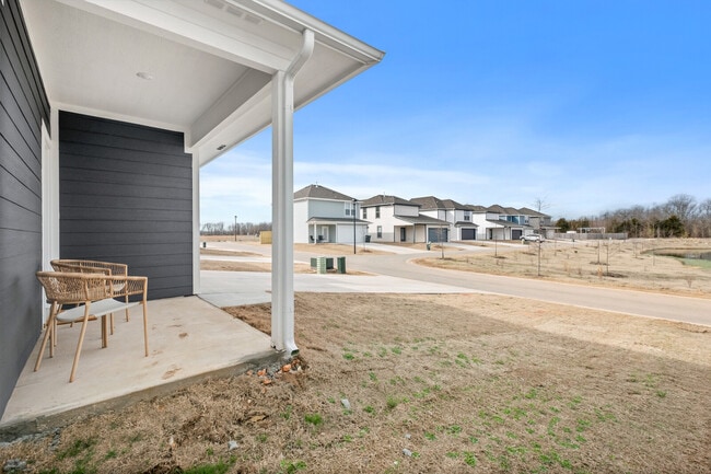 Building Photo - 257 S Harrogate Ln