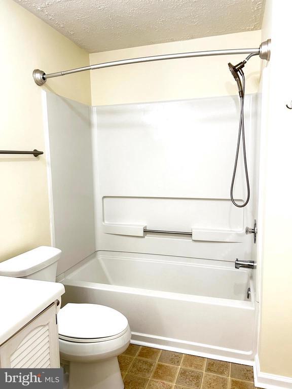 Building Photo - 803 Stratford Way