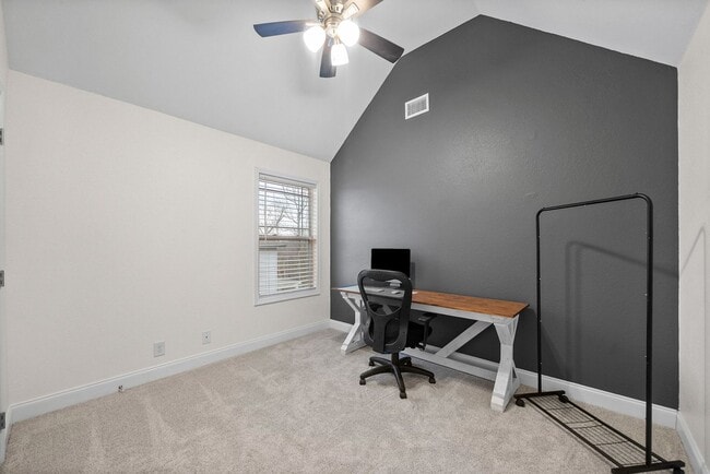 Building Photo - 1004 Black Oak Cir