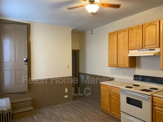 Building Photo - 129 N 2nd St