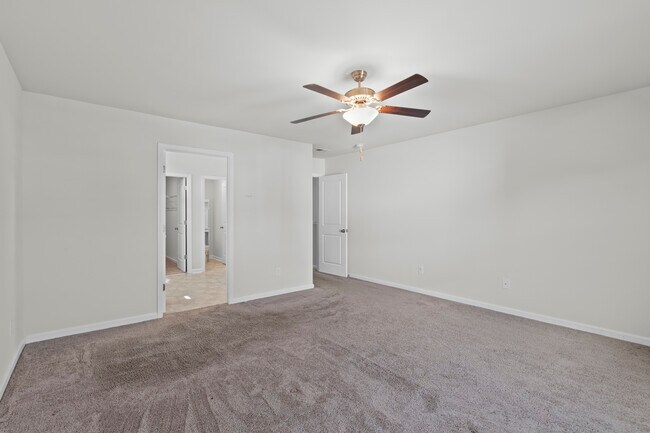 Building Photo - 672 Penfolds Wy